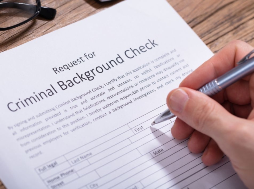 can you pass a background check with a misdemeanor dui